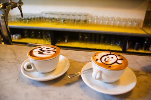 Cà phê cappuccino là biểu tượng của một tính cách mơ mộng.