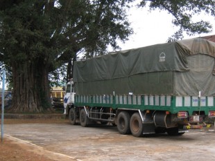 Dak Lak: Bắt xe vận chuyển 30m3 gỗ hương lậu