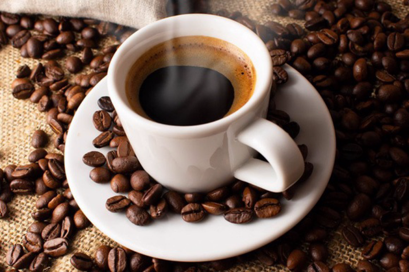 Cà phê cũng là đồ uống mang lại nhiều lơi ích sức khỏe (Ảnh: H.L).