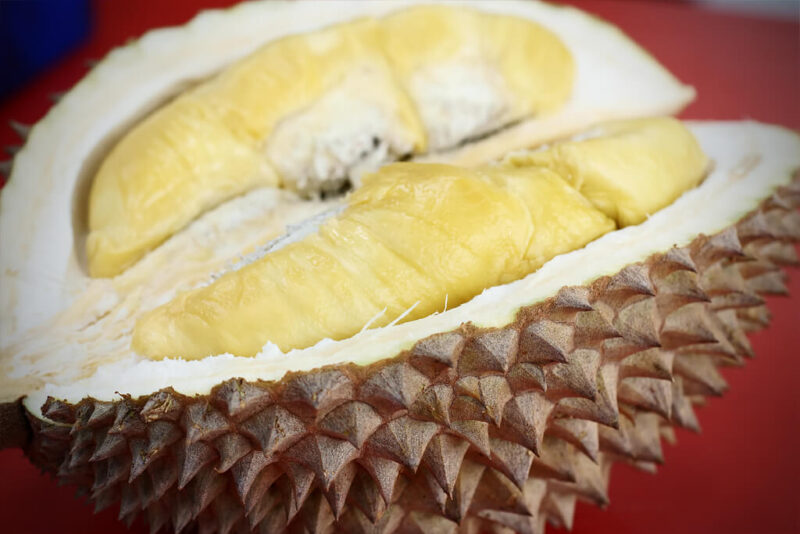 Trái và cơm sầu riêng Musang King